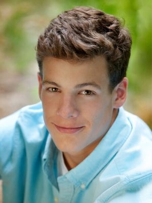 scholarships-2020-waugh Waugh